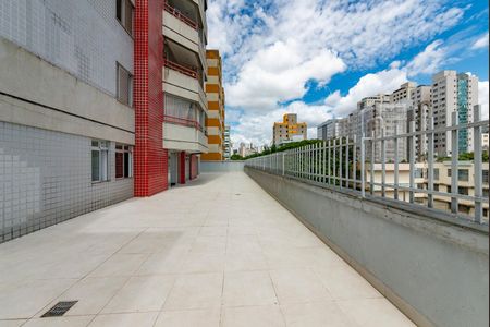 Apartamento à venda com 97m², 3 quartos e 3 vagas Apartamento à venda com 97m², 3 quartos e 3 vagasÁrea comum