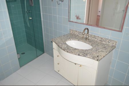 Apartamento para alugar com 53m², 1 quarto e sem vagaBanheiro 