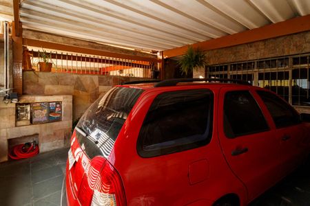 Casa à venda com 159m², 3 quartos e 1 vaga Casa à venda com 159m², 3 quartos e 1 vagaGaragem