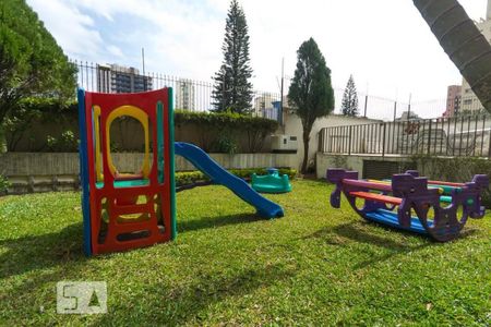 Apartamento à venda com 120m², 3 quartos e 2 vagas Apartamento à venda com 120m², 3 quartos e 2 vagasÁrea comum - Playground