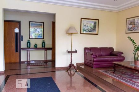 Apartamento à venda com 120m², 3 quartos e 2 vagas Apartamento à venda com 120m², 3 quartos e 2 vagasHall social