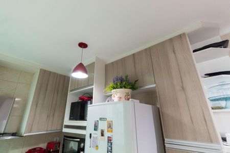 Casa de condomínio à venda com 60m², 2 quartos e 1 vaga Casa de condomínio à venda com 60m², 2 quartos e 1 vagaCozinha - Armários