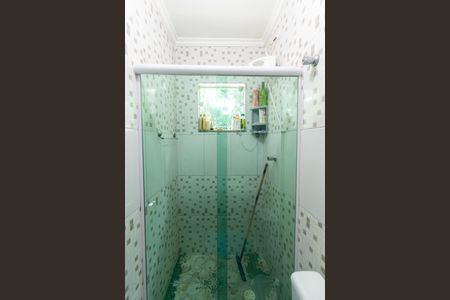 Casa de condomínio à venda com 60m², 2 quartos e 1 vaga Casa de condomínio à venda com 60m², 2 quartos e 1 vagaBanheiro da Suíte 1