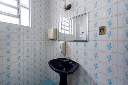 Casa para alugar com 150m², 3 quartos e 2 vagasBanheiro