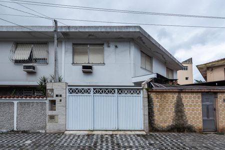 Casa para alugar com 150m², 3 quartos e 2 vagasFachada