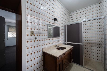 Casa para alugar com 150m², 3 quartos e 2 vagasBanheiro suíte