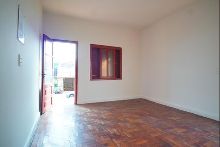 Casa para alugar com 130m², 3 quartos e 2 vagasSala