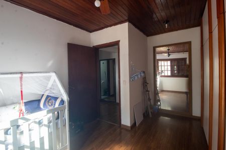 Casa à venda com 280m², 3 quartos e 2 vagas Casa à venda com 280m², 3 quartos e 2 vagasQuarto