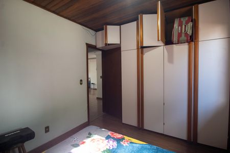 Casa à venda com 280m², 3 quartos e 2 vagas Casa à venda com 280m², 3 quartos e 2 vagasQuarto 2