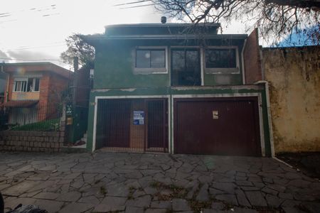 Casa à venda com 280m², 3 quartos e 2 vagas Casa à venda com 280m², 3 quartos e 2 vagasFachada e Placa
