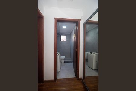 Casa à venda com 280m², 3 quartos e 2 vagas Casa à venda com 280m², 3 quartos e 2 vagasCorredor