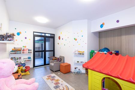 Apartamento à venda com 76m², 3 quartos e 2 vagas Apartamento à venda com 76m², 3 quartos e 2 vagasÁrea comum - Brinquedoteca