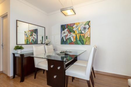 Apartamento à venda com 76m², 3 quartos e 2 vagas Apartamento à venda com 76m², 3 quartos e 2 vagasSala