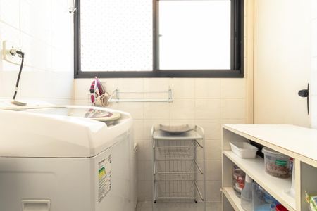 Apartamento à venda com 76m², 3 quartos e 2 vagas Apartamento à venda com 76m², 3 quartos e 2 vagasÁrea de Serviço