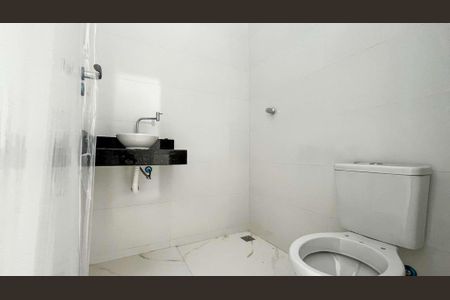 Casa à venda com 80m², 2 quartos e 2 vagas