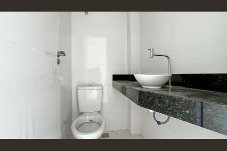 Casa à venda com 80m², 2 quartos e 2 vagas