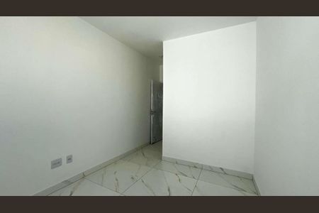 Casa à venda com 80m², 2 quartos e 2 vagas