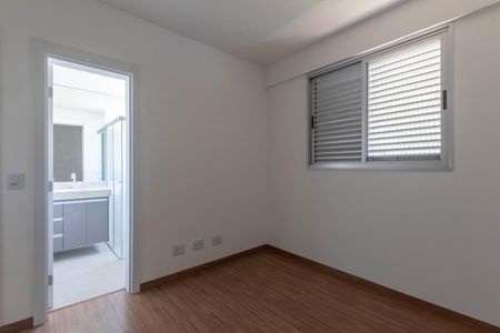 Apartamento à venda com 95m², 3 quartos e 2 vagas Apartamento à venda com 95m², 3 quartos e 2 vagasQuarto 3