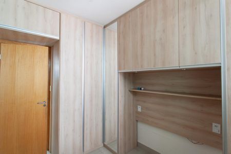 Apartamento à venda com 60m², 2 quartos e 1 vagaQuarto 2