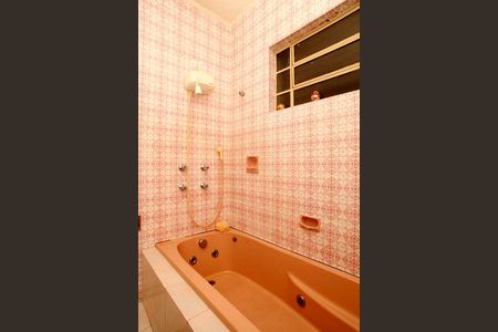 Apartamento à venda com 144m², 3 quartos e sem vagaBanheiro 2