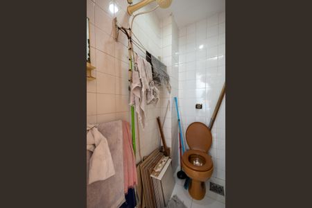 Apartamento à venda com 78m², 2 quartos e 1 vaga Apartamento à venda com 78m², 2 quartos e 1 vagaBanheiro de Serviço