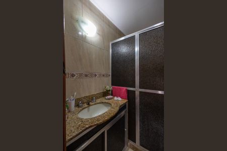 Apartamento à venda com 78m², 2 quartos e 1 vaga Apartamento à venda com 78m², 2 quartos e 1 vagaBanheiro Social