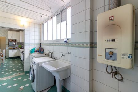 Apartamento à venda com 140m², 3 quartos e 1 vaga Apartamento à venda com 140m², 3 quartos e 1 vagaÁrea de Serviço