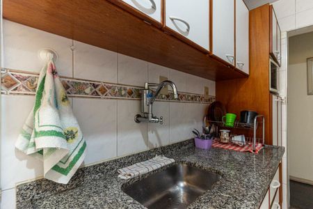 Apartamento à venda com 99m², 2 quartos e sem vaga Apartamento à venda com 99m², 2 quartos e sem vagaCozinha