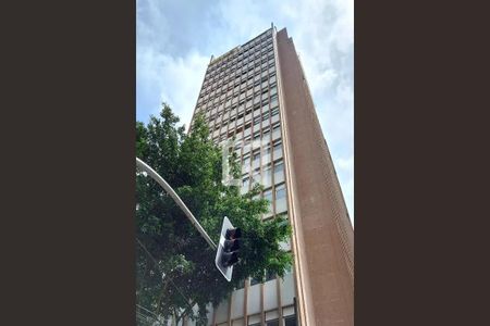 Apartamento à venda com 99m², 2 quartos e sem vaga Apartamento à venda com 99m², 2 quartos e sem vagaFachada