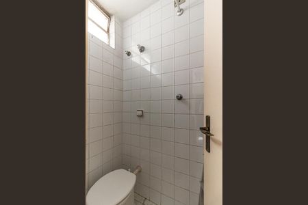 Apartamento à venda com 99m², 2 quartos e sem vaga Apartamento à venda com 99m², 2 quartos e sem vagaBanheiro de Serviço