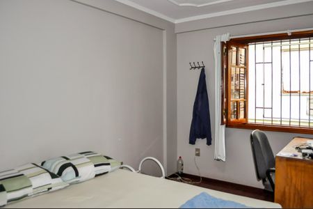 Casa à venda com 160m², 5 quartos e 2 vagasSuíte  3