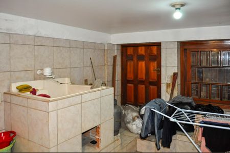 Casa à venda com 160m², 5 quartos e 2 vagasÁrea de Serviço