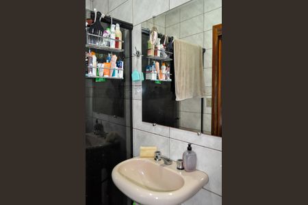 Casa à venda com 160m², 5 quartos e 2 vagasBanheiro Suíte 1