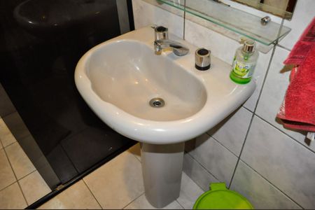 Casa à venda com 160m², 5 quartos e 2 vagasBanheiro Suíte 3