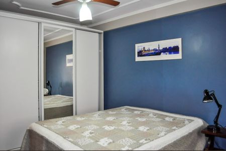 Casa à venda com 160m², 5 quartos e 2 vagasSuíte  2