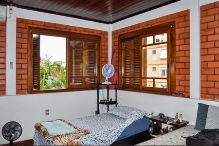 Casa à venda com 160m², 5 quartos e 2 vagasSuíte  5