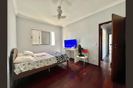 Casa à venda com 188m², 4 quartos e 6 vagas Casa à venda com 188m², 4 quartos e 6 vagasQuarto 3 - Suíte