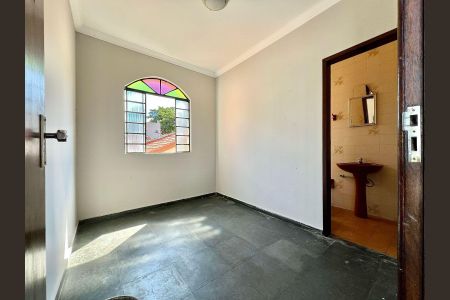 Casa à venda com 188m², 4 quartos e 6 vagas Casa à venda com 188m², 4 quartos e 6 vagasQuarto 4 - Suíte