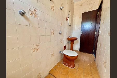 Casa à venda com 188m², 4 quartos e 6 vagas Casa à venda com 188m², 4 quartos e 6 vagasQuarto 4 - Suíte