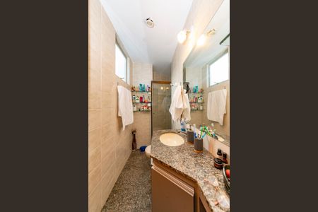 Apartamento à venda com 210m², 4 quartos e 3 vagasBanheiro da Suíte