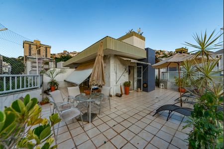 Apartamento à venda com 210m², 4 quartos e 3 vagasÁrea Externa