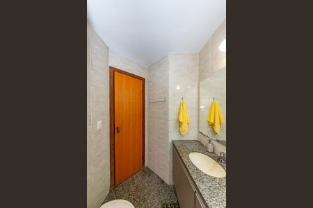 Apartamento à venda com 210m², 4 quartos e 3 vagasBanheiro Social 1