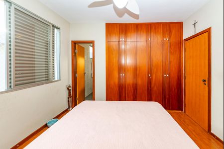 Apartamento à venda com 210m², 4 quartos e 3 vagasSuíte