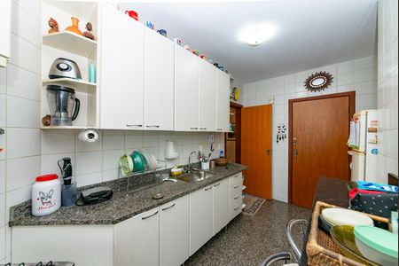 Apartamento à venda com 210m², 4 quartos e 3 vagasCozinha