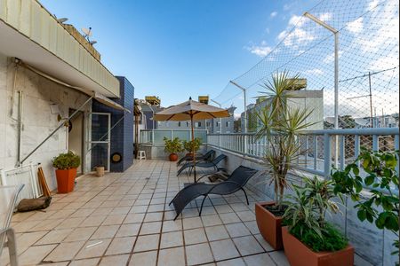 Apartamento à venda com 210m², 4 quartos e 3 vagasÁrea Externa