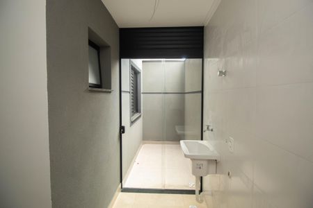 Apartamento à venda com 48m², 2 quartos e 1 vaga Apartamento à venda com 48m², 2 quartos e 1 vagaCozinha e Área de Serviço