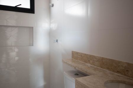 Apartamento à venda com 48m², 2 quartos e 1 vaga Apartamento à venda com 48m², 2 quartos e 1 vagaBanheiro