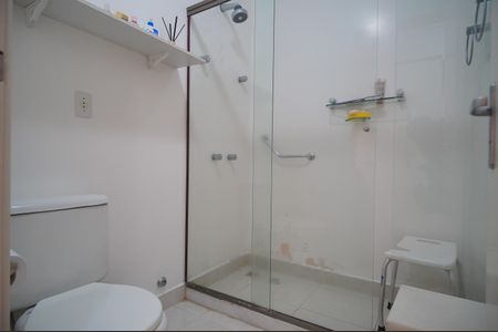 Apartamento à venda com 210m², 4 quartos e 2 vagasBanheiro