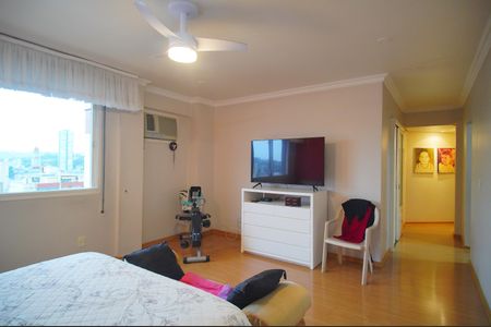 Apartamento à venda com 210m², 4 quartos e 2 vagasSuíte