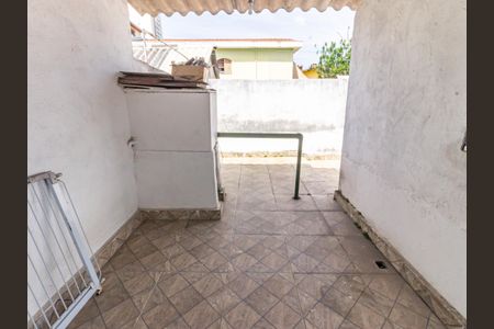 Casa à venda com 72m², 2 quartos e 1 vaga Casa à venda com 72m², 2 quartos e 1 vagaTerraço